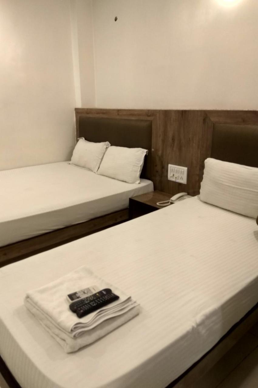 Hotel Le Mem Delhi  Bagian luar foto
