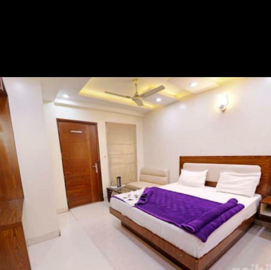 Hotel Le Mem Delhi  Bagian luar foto