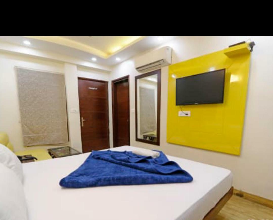 Hotel Le Mem Delhi  Bagian luar foto